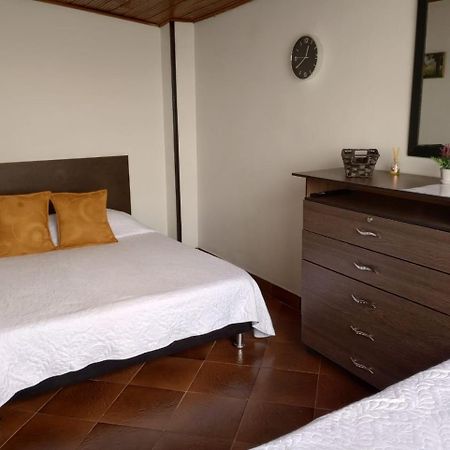 Habitaciones C&S Bogotá Extérieur photo